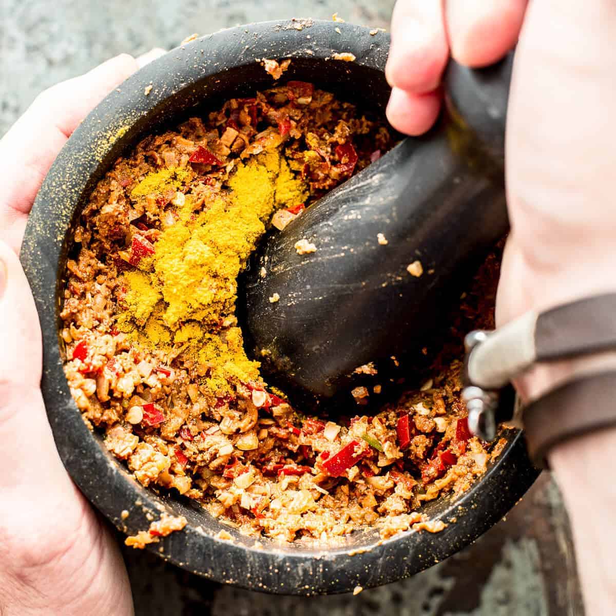 Best Granite Mortar and Pestle: Make Amazing Thai Curry Pastes
