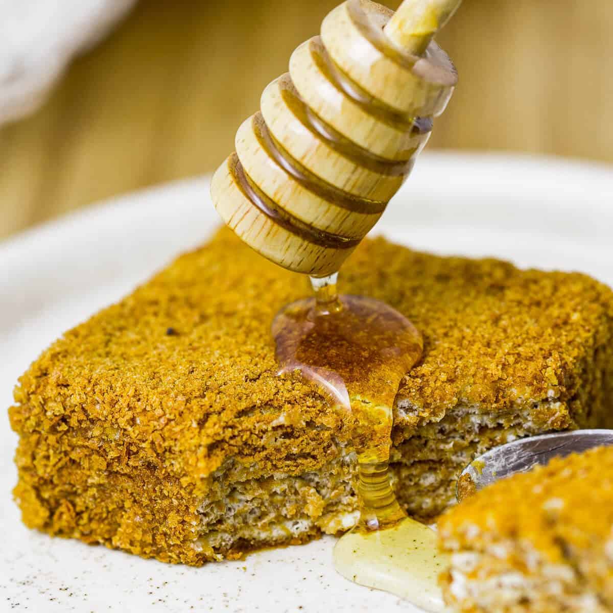 Honey and pine nut cake - Supergolden Bakes