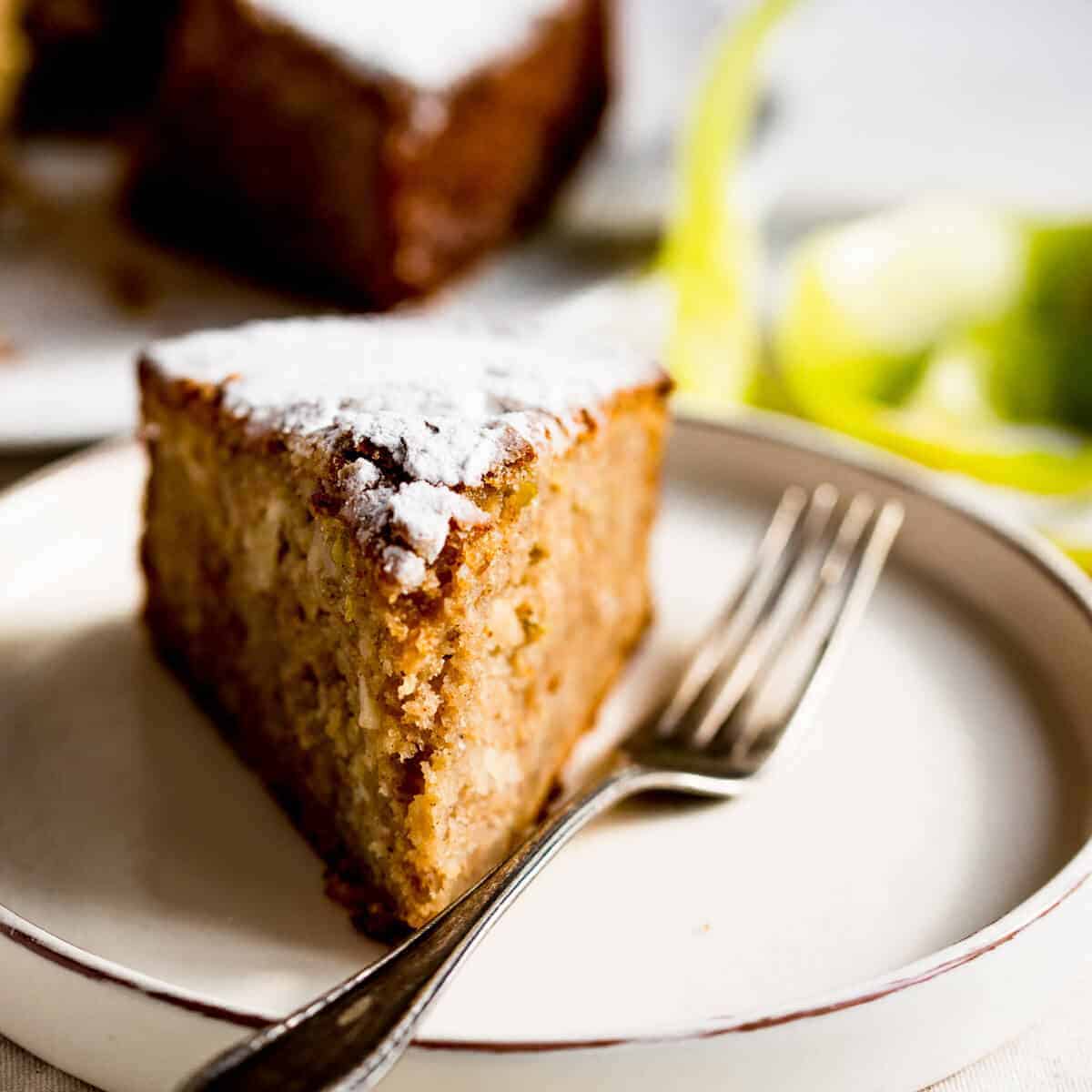 Happy Flour: Apple Chiffon Cake